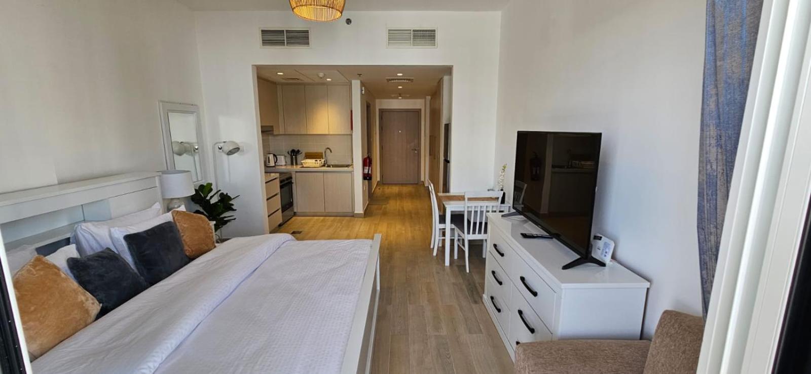 אבו דאבי B1 Studio In Yas With Canal View מראה חיצוני תמונה